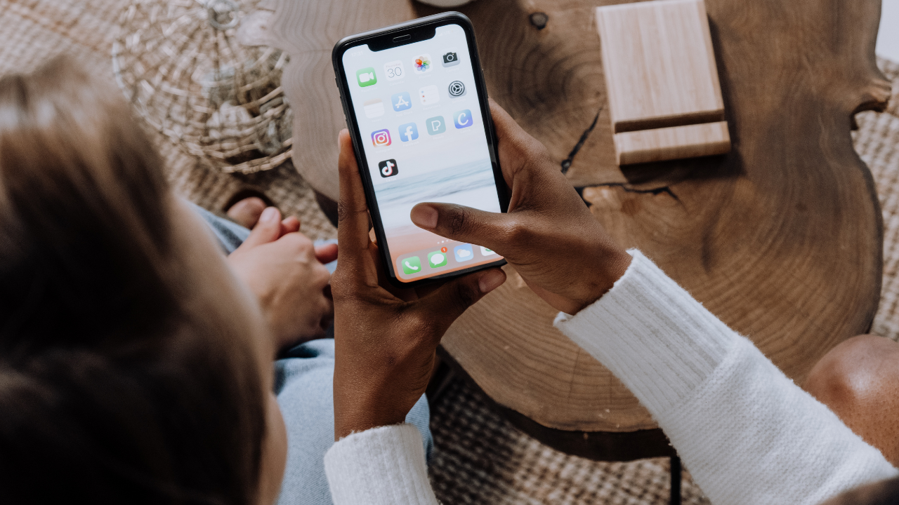 How to Repost on TikTok for Maximum Engagement - Niche Pursuits