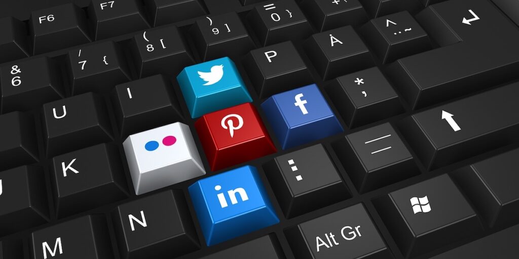 Social media keyboard buttons