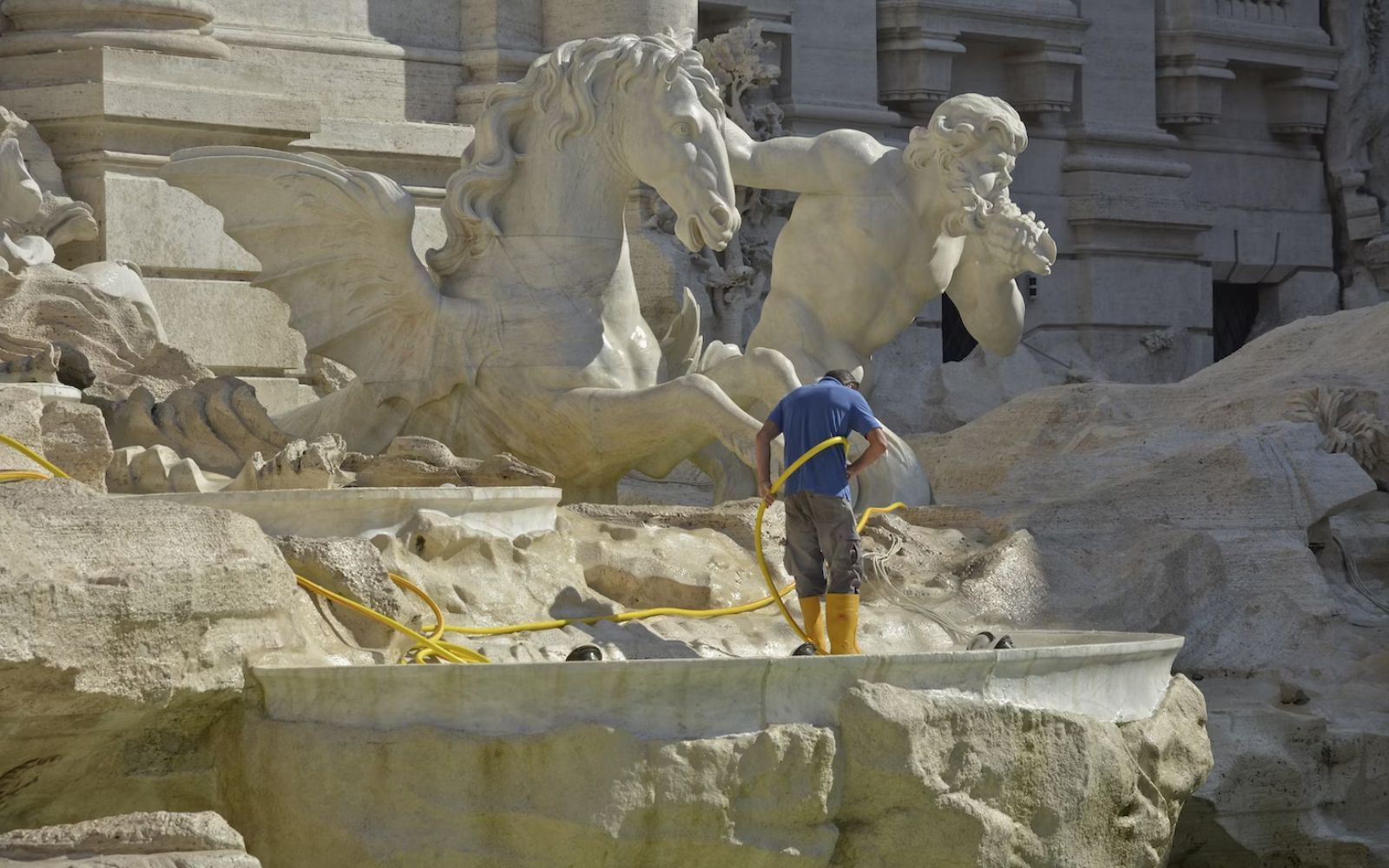 Shiny Pressure Washing Business Slogans for Restorers.