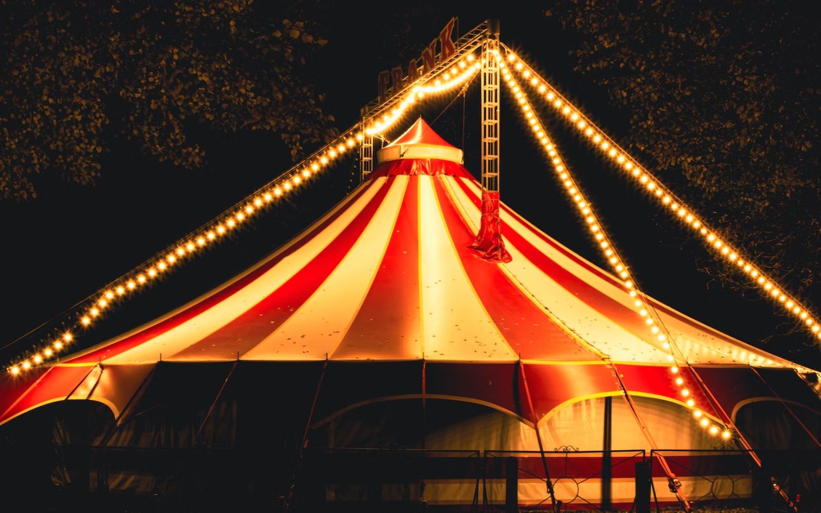 Slogans Celebrating Circus Tradition.